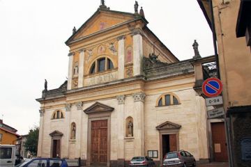 Facciata chiesa di San Pietro (Foto di Alessandro Vecchi - 2011)