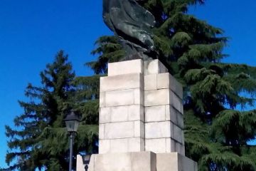Monumento alla vittoria alata (Foto di Alessandro Vecchi - 2015)